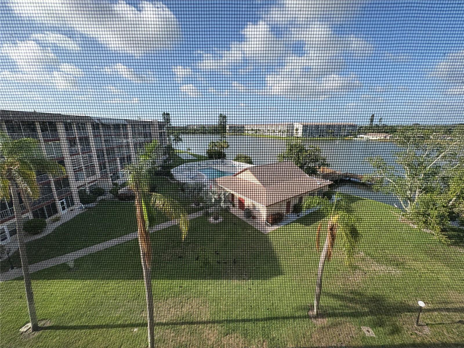 Image 14 of 33 For 4137 Lake Bayshore Drive C505