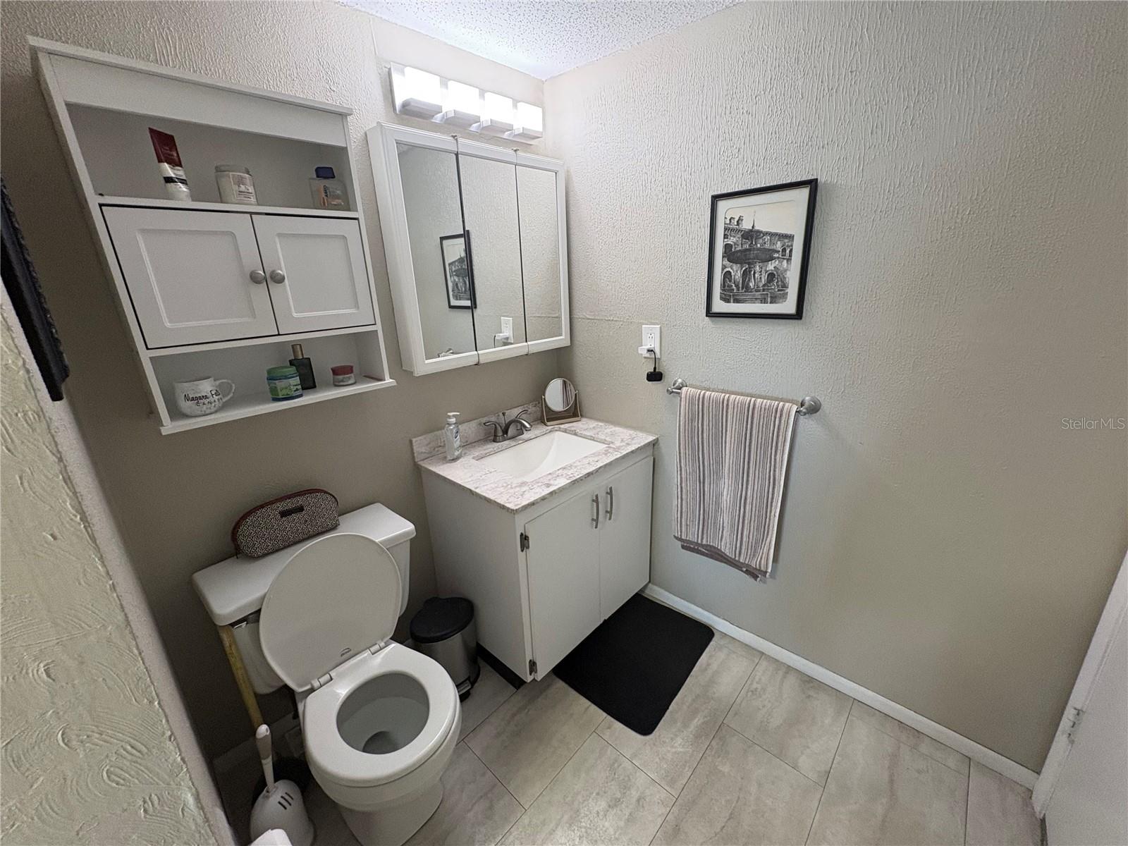 Image 23 of 33 For 4137 Lake Bayshore Drive C505