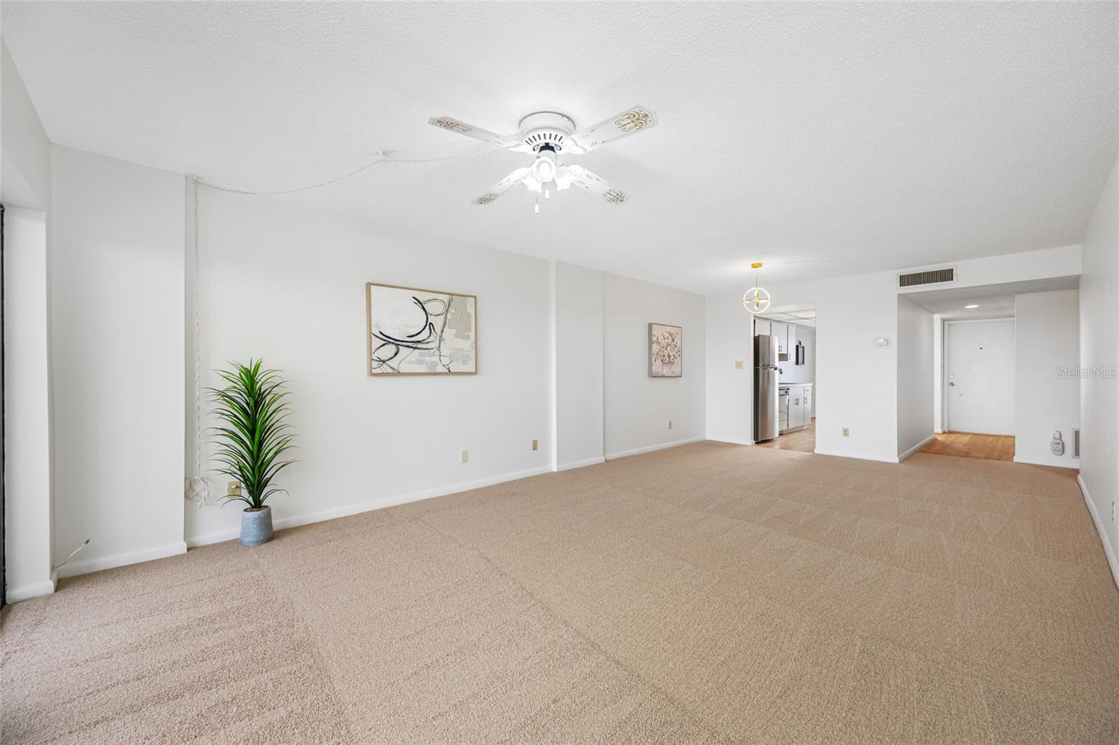 Image 12 of 41 For 2900 Cove Cay Drive 7c