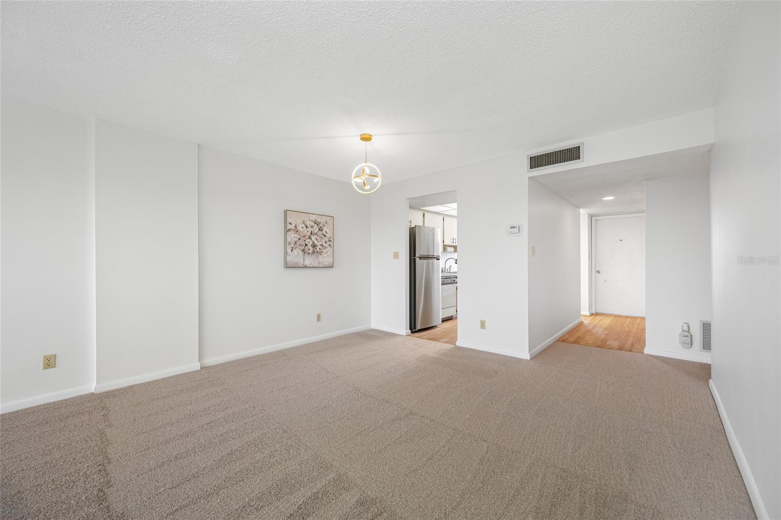 Image 15 of 41 For 2900 Cove Cay Drive 7c