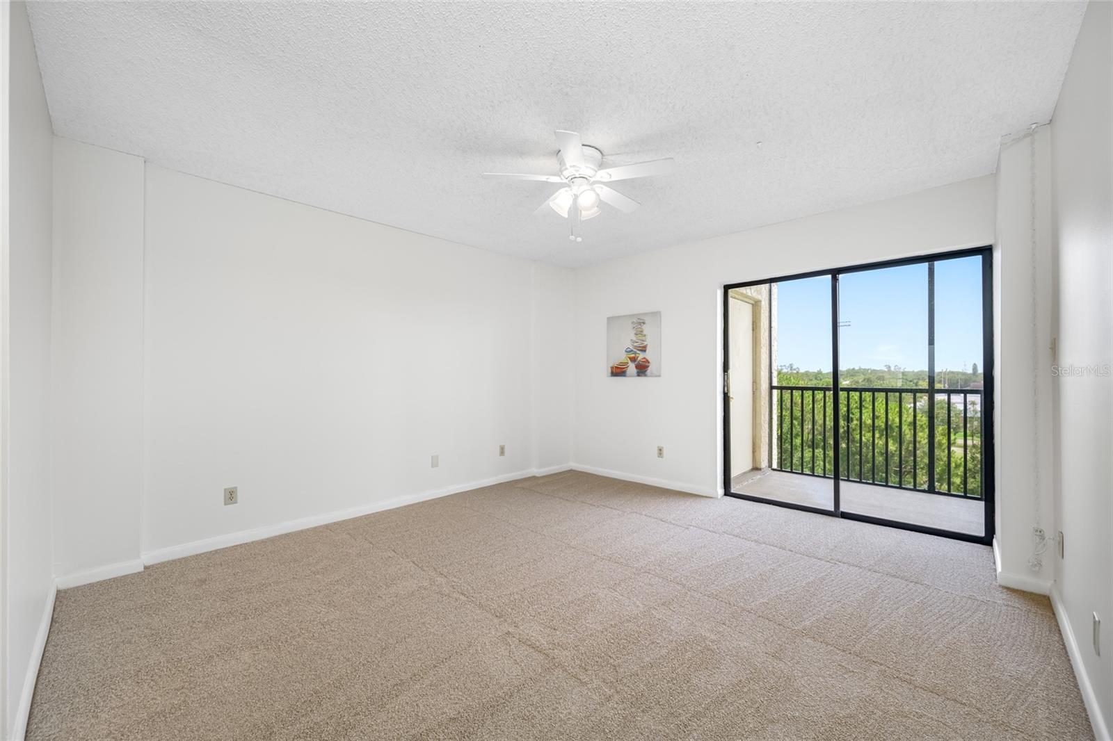 Image 17 of 41 For 2900 Cove Cay Drive 7c