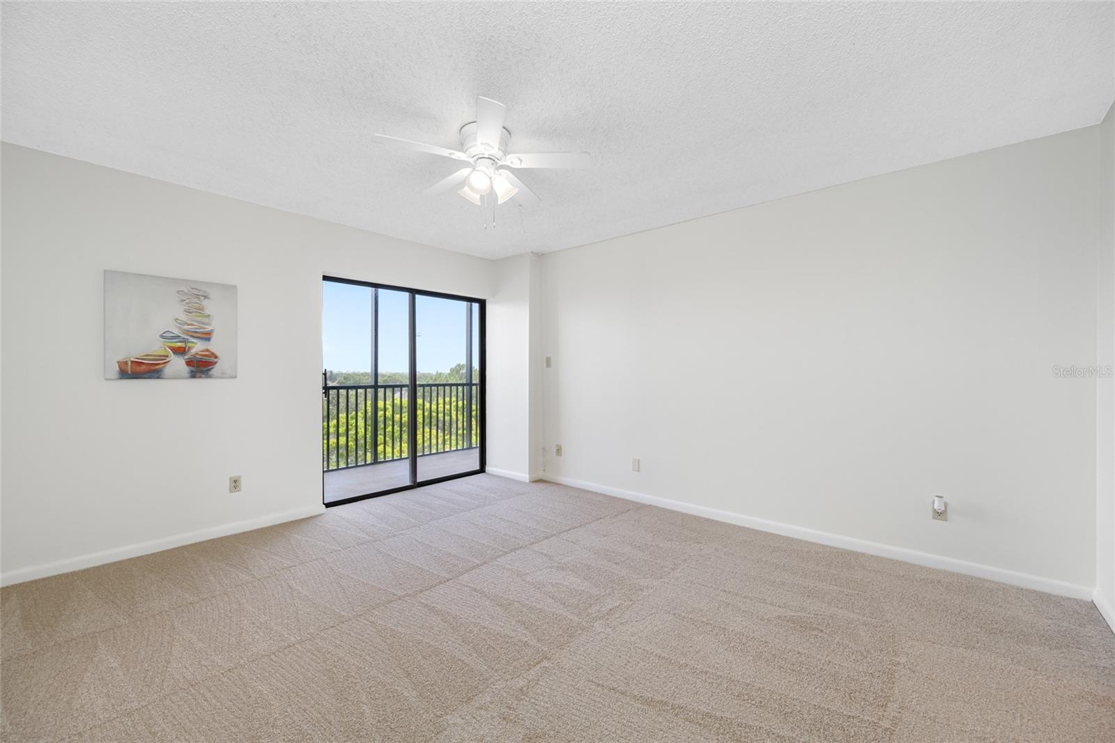 Image 18 of 41 For 2900 Cove Cay Drive 7c