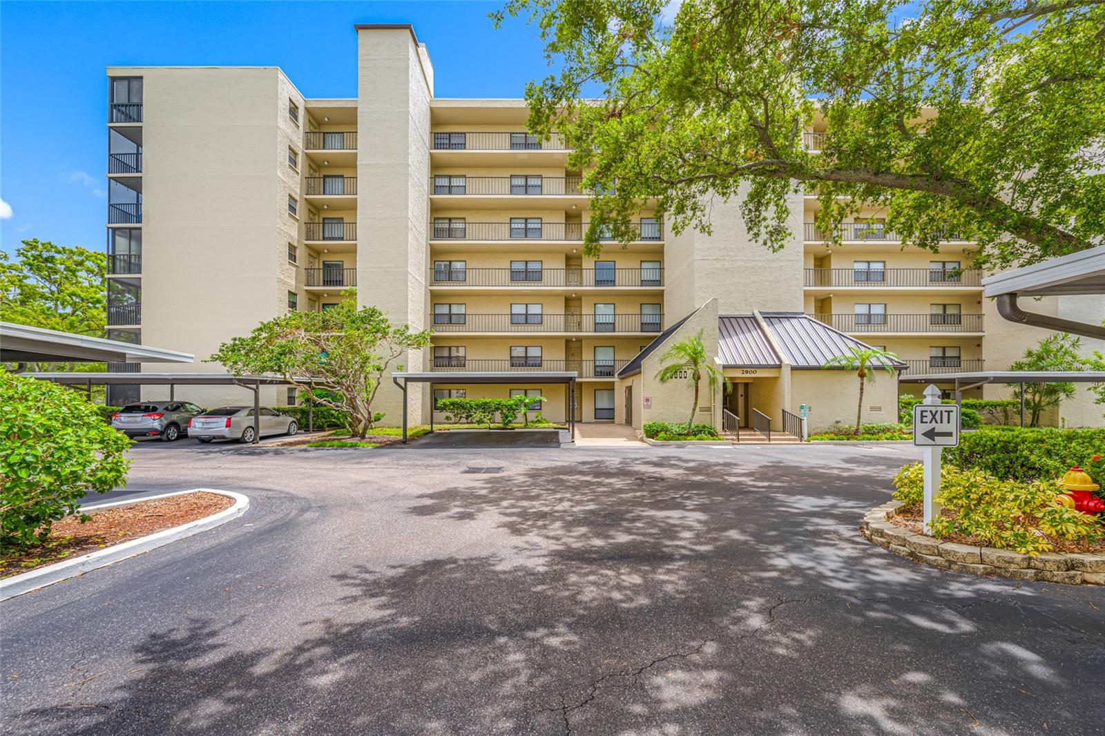 Image 2 of 41 For 2900 Cove Cay Drive 7c