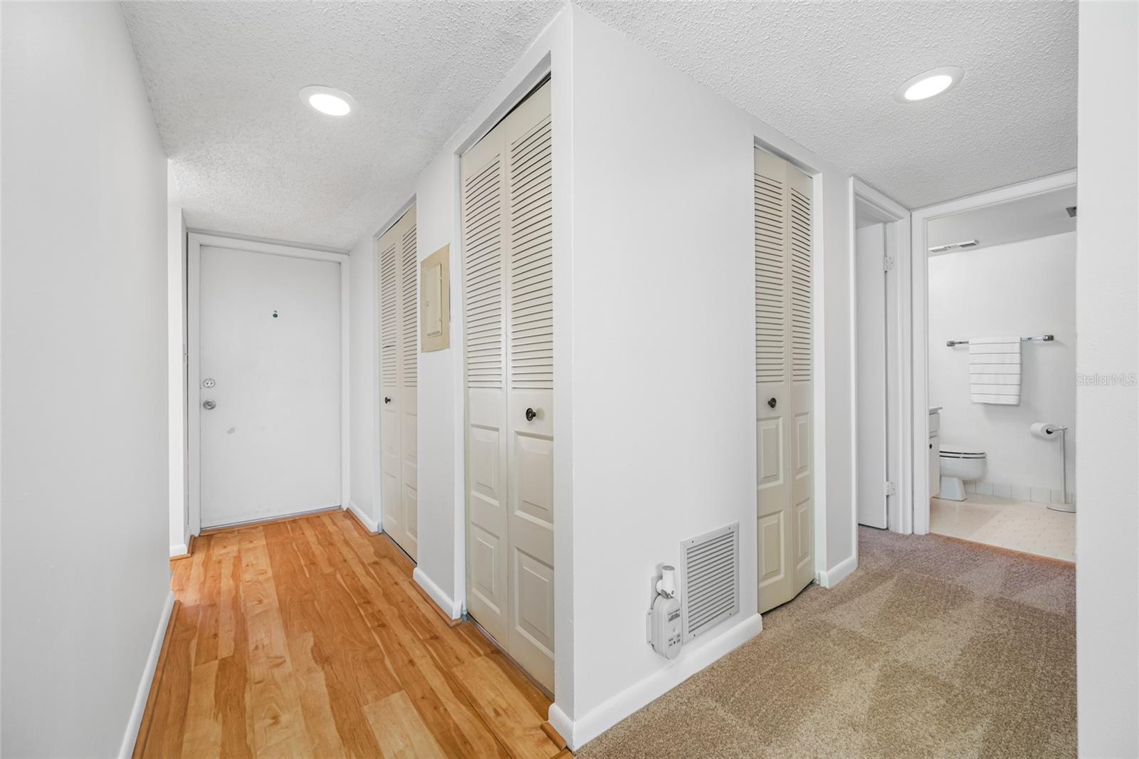 Image 23 of 41 For 2900 Cove Cay Drive 7c