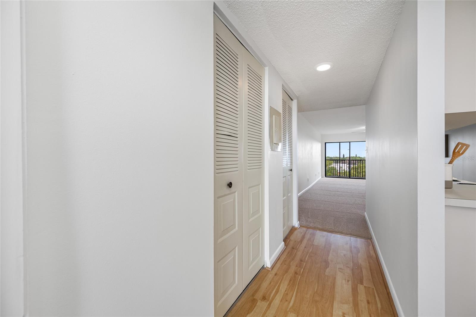 Image 3 of 41 For 2900 Cove Cay Drive 7c