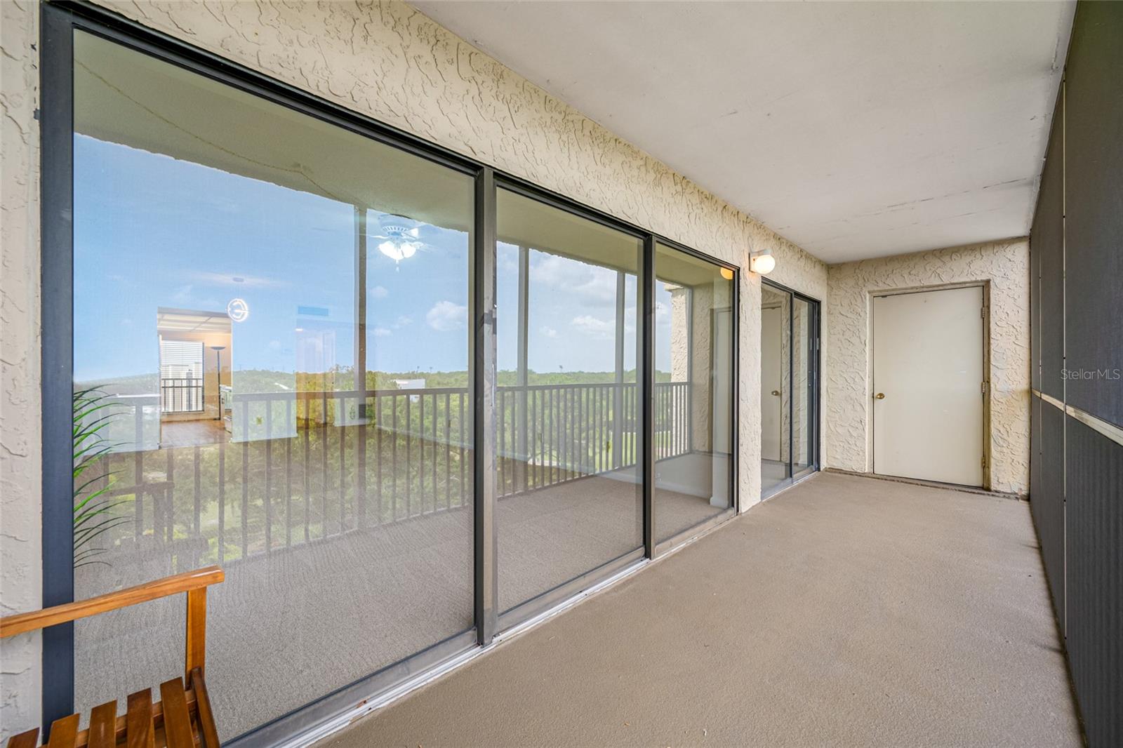 Image 31 of 41 For 2900 Cove Cay Drive 7c
