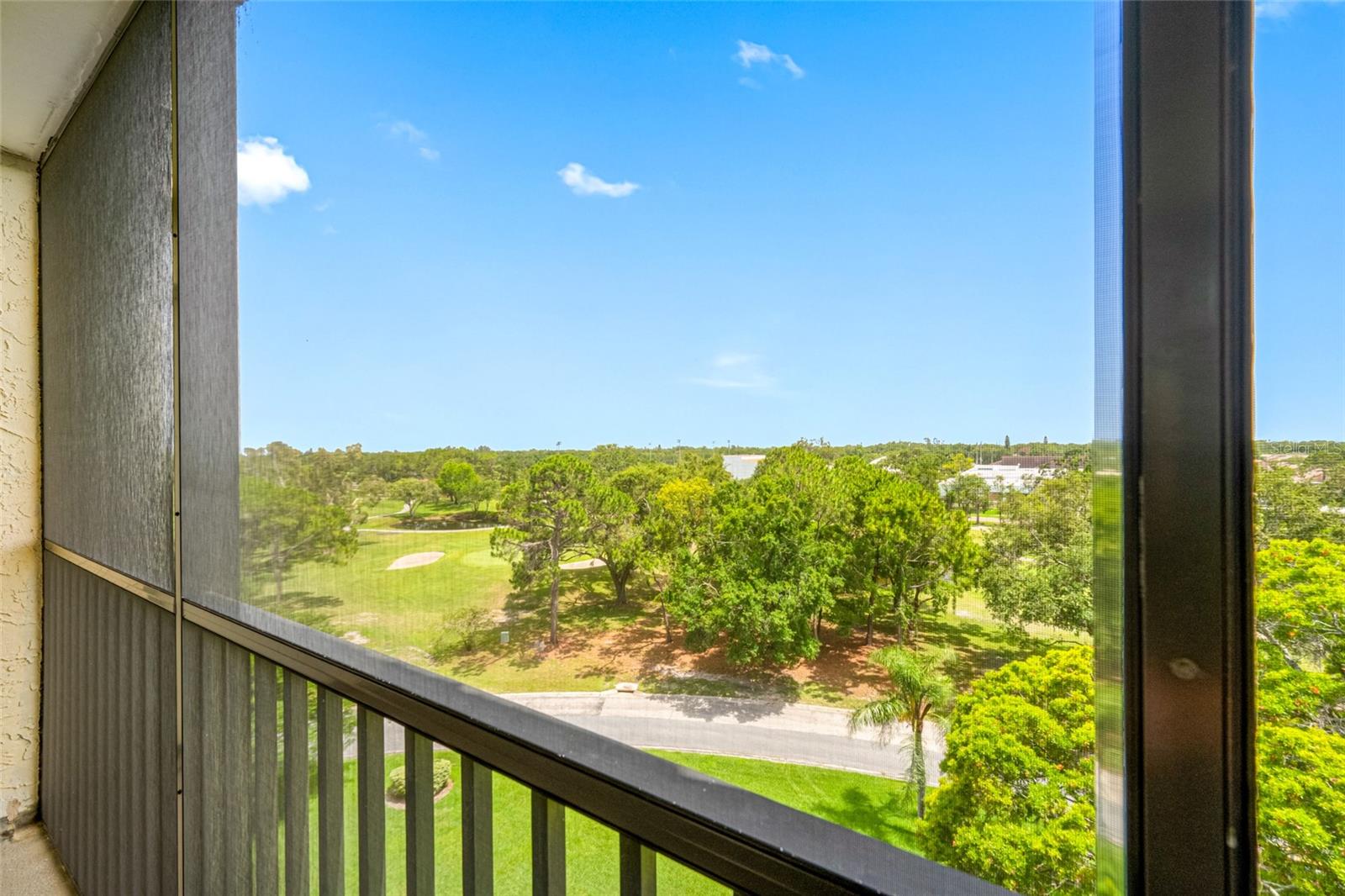 Image 33 of 41 For 2900 Cove Cay Drive 7c