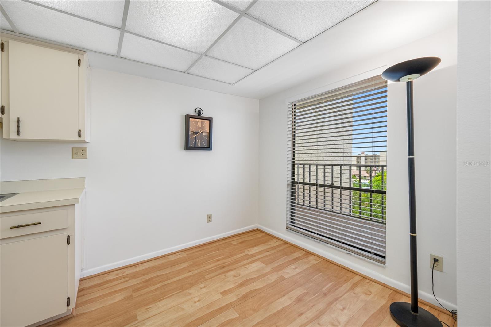 Image 6 of 41 For 2900 Cove Cay Drive 7c