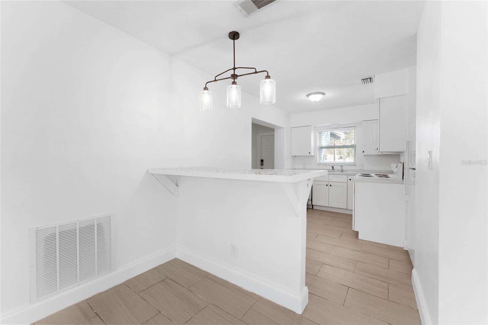 Image 11 of 26 For 546 90th Avenue N
