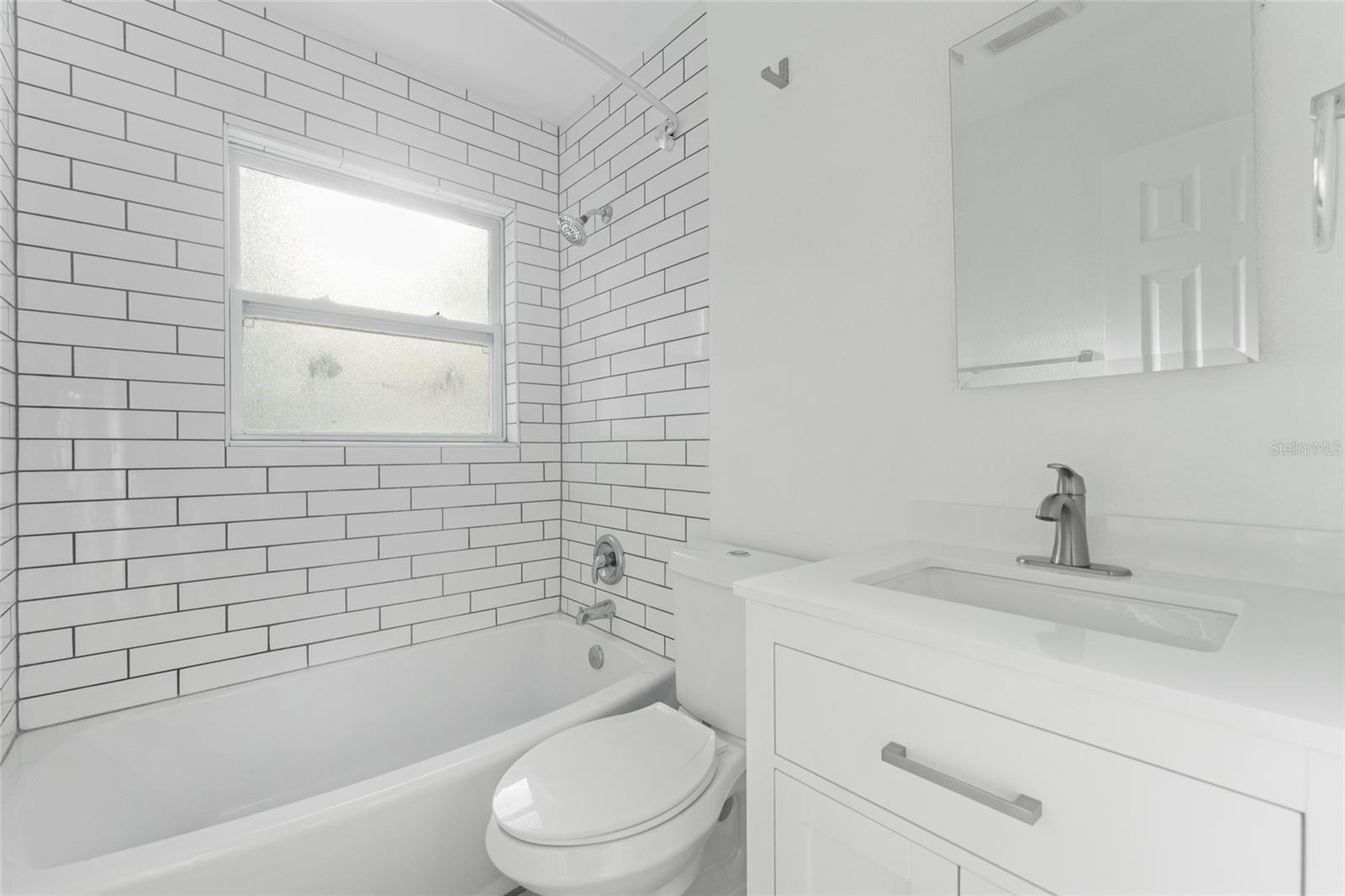 Image 17 of 26 For 546 90th Avenue N