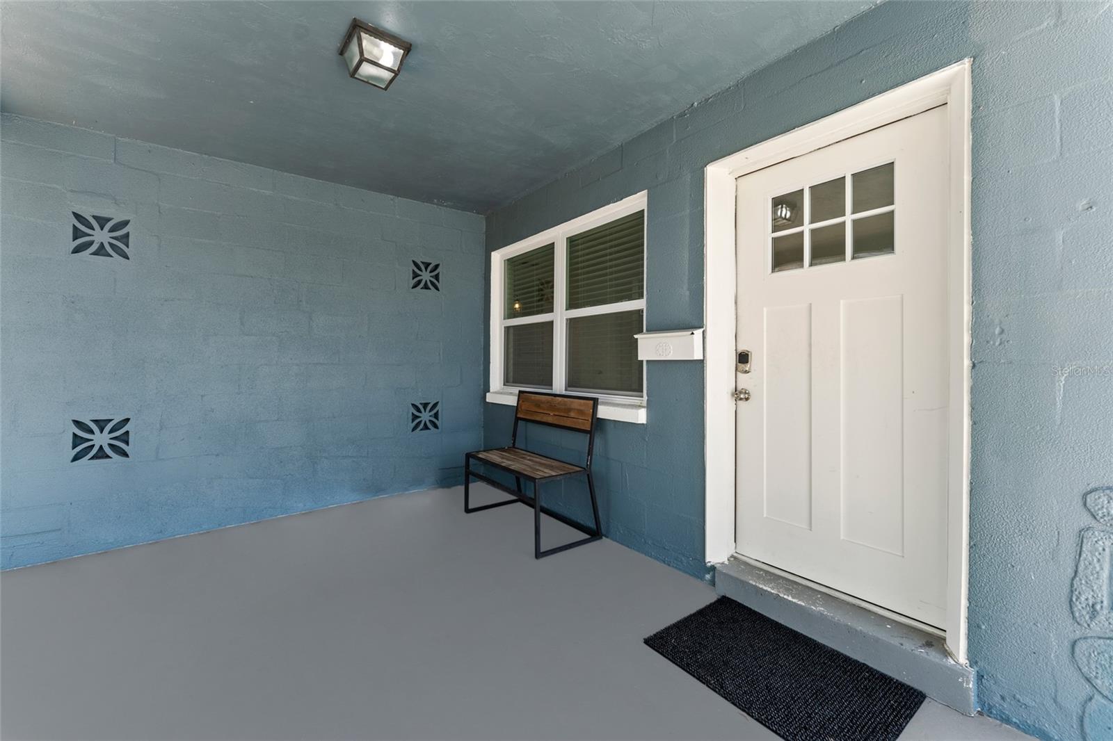 Image 5 of 26 For 546 90th Avenue N