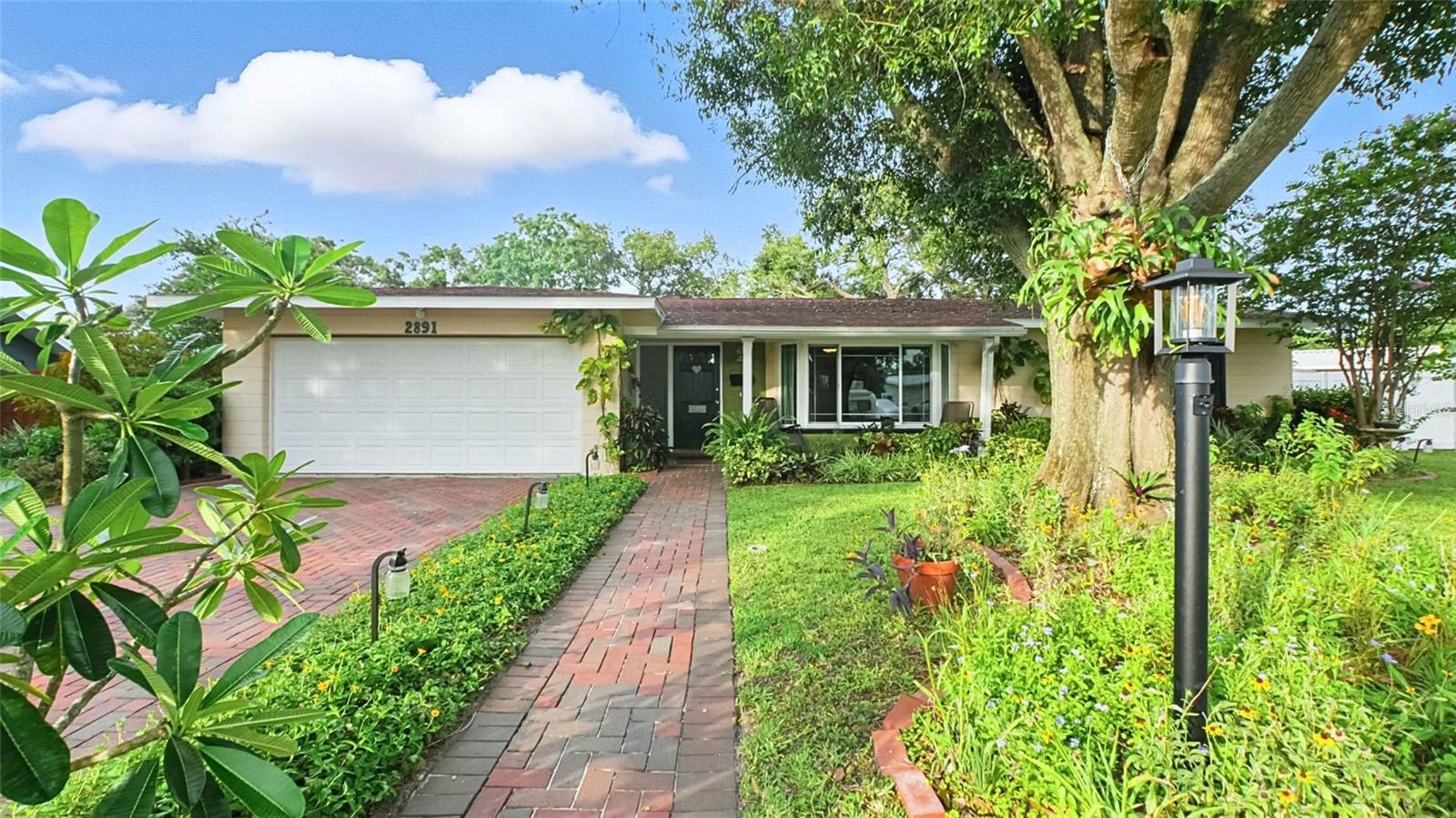 Details for 2891 58th Way N, ST PETERSBURG, FL 33710