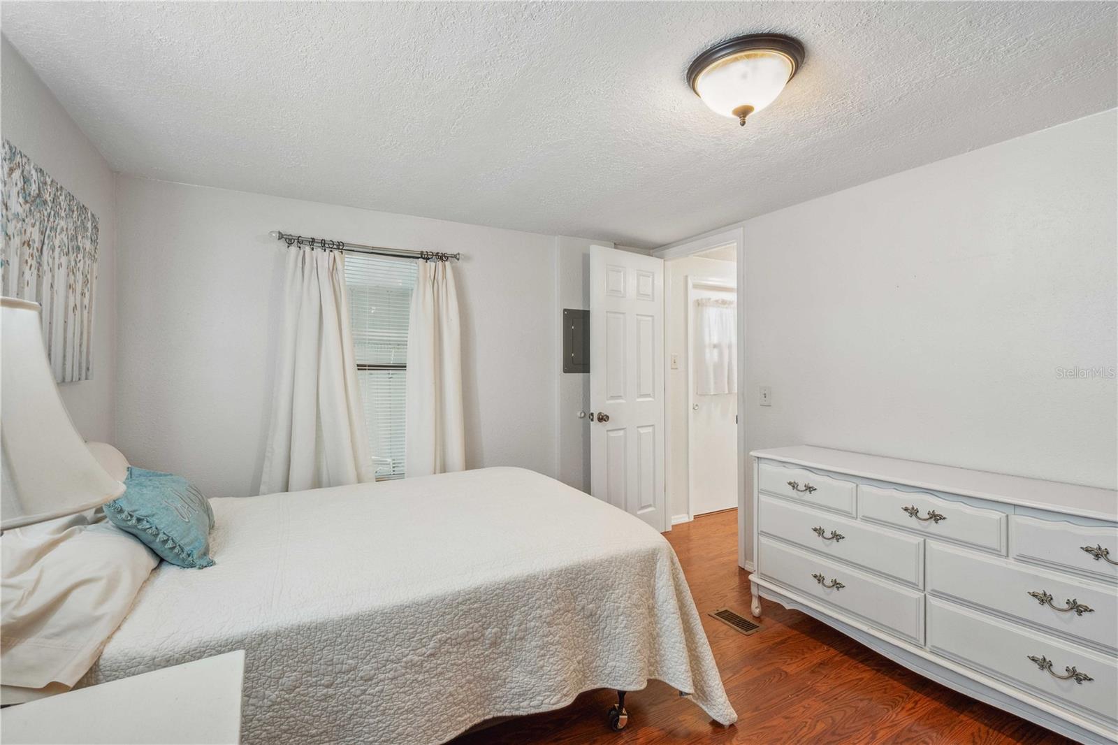 Image 18 of 40 For 5451 Antigua Drive