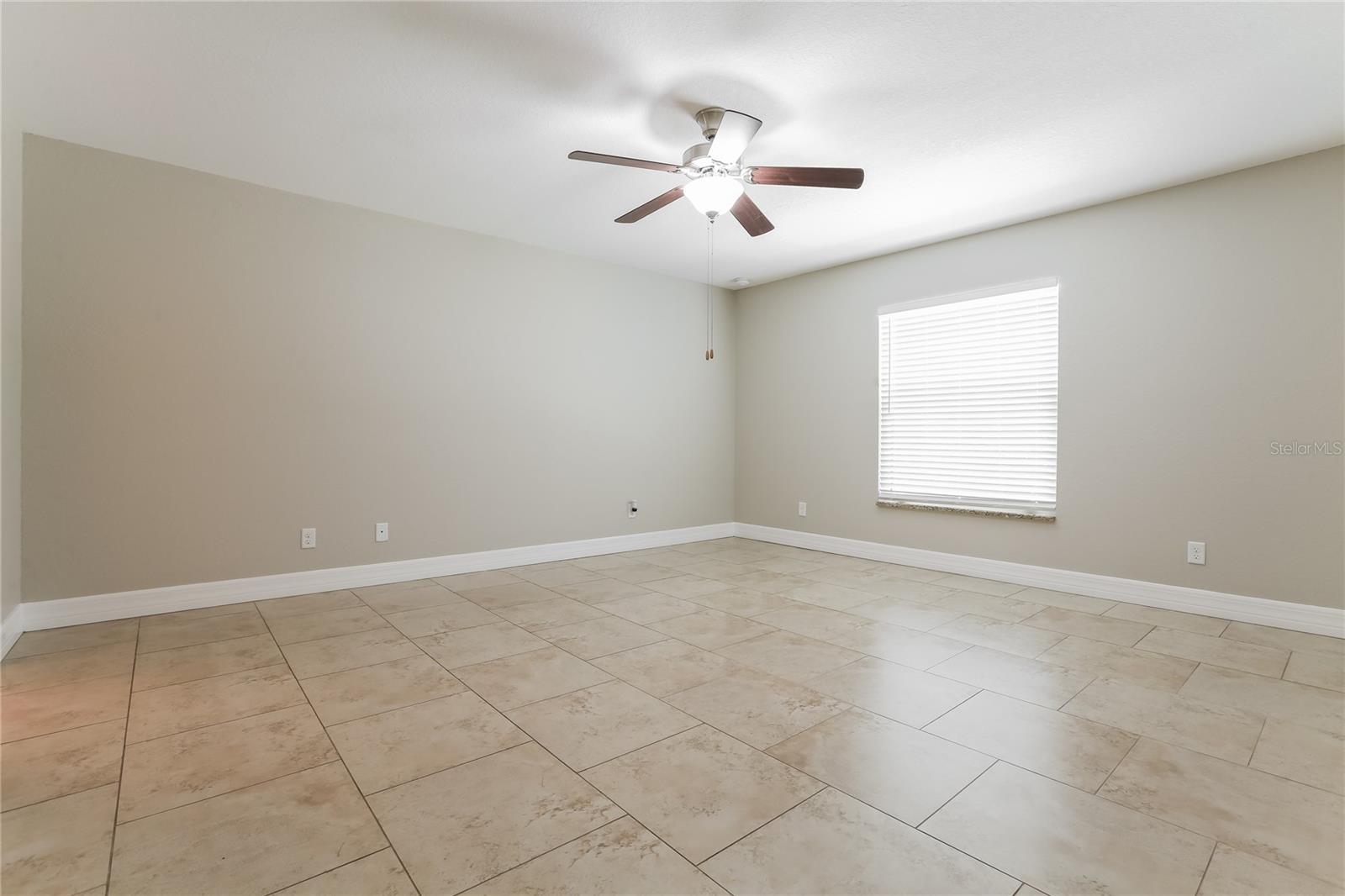 Image 10 of 14 For 2840 Soprano Lane