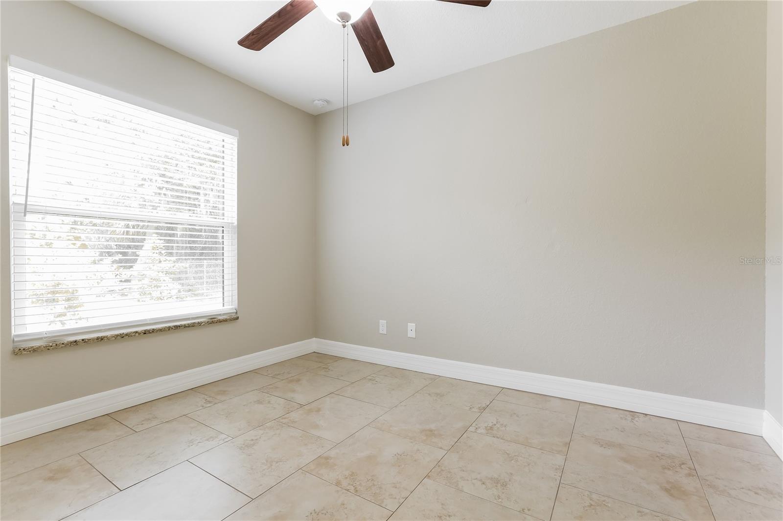 Image 8 of 14 For 2840 Soprano Lane