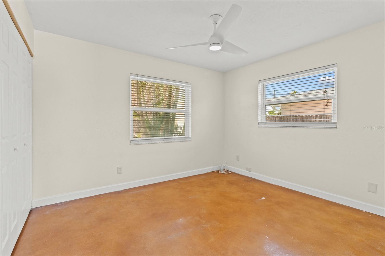 Image 27 of 52 For 4749 Baywood Point Drive S