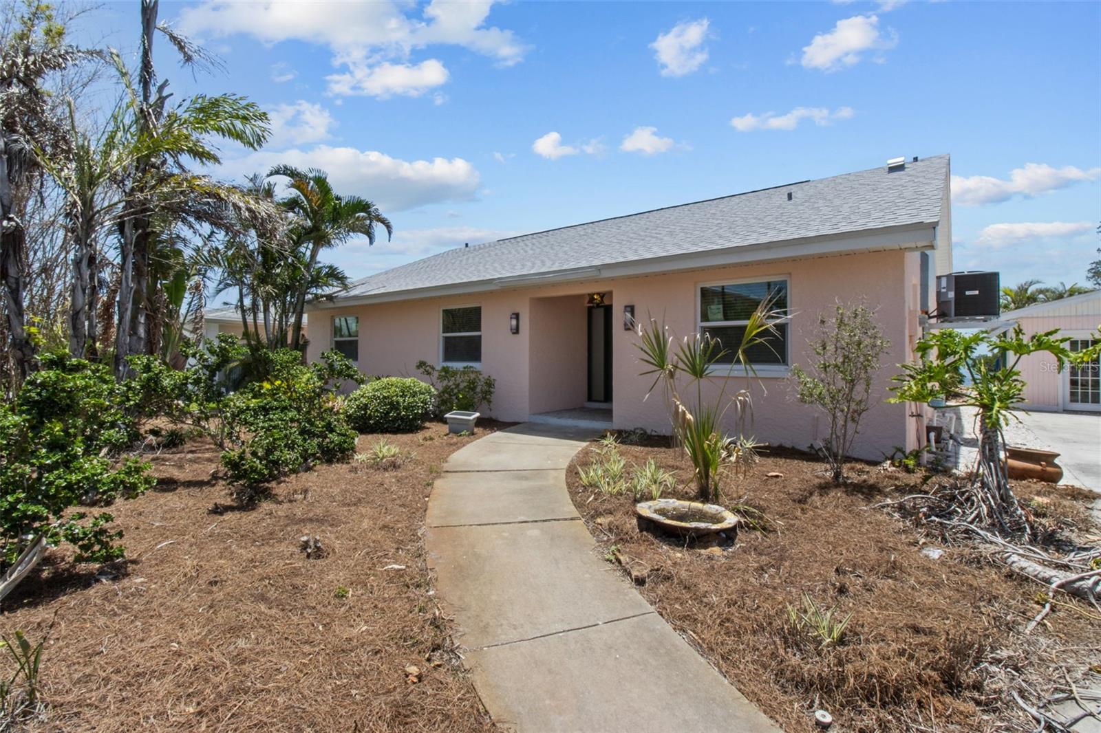 Image 36 of 52 For 4749 Baywood Point Drive S