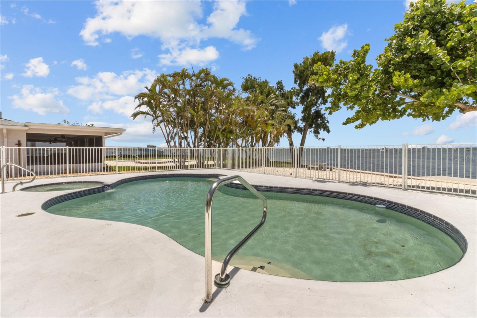 Image 39 of 52 For 4749 Baywood Point Drive S