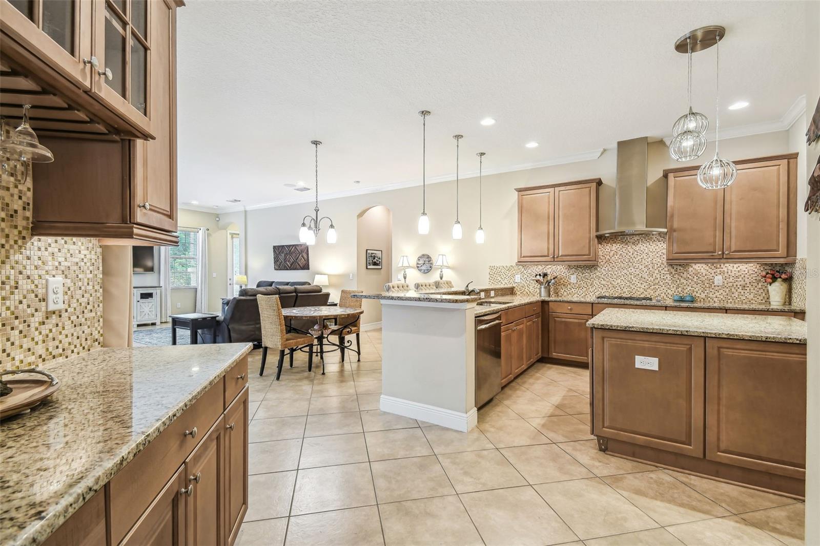 Image 10 of 55 For 32015 Summerglade Drive