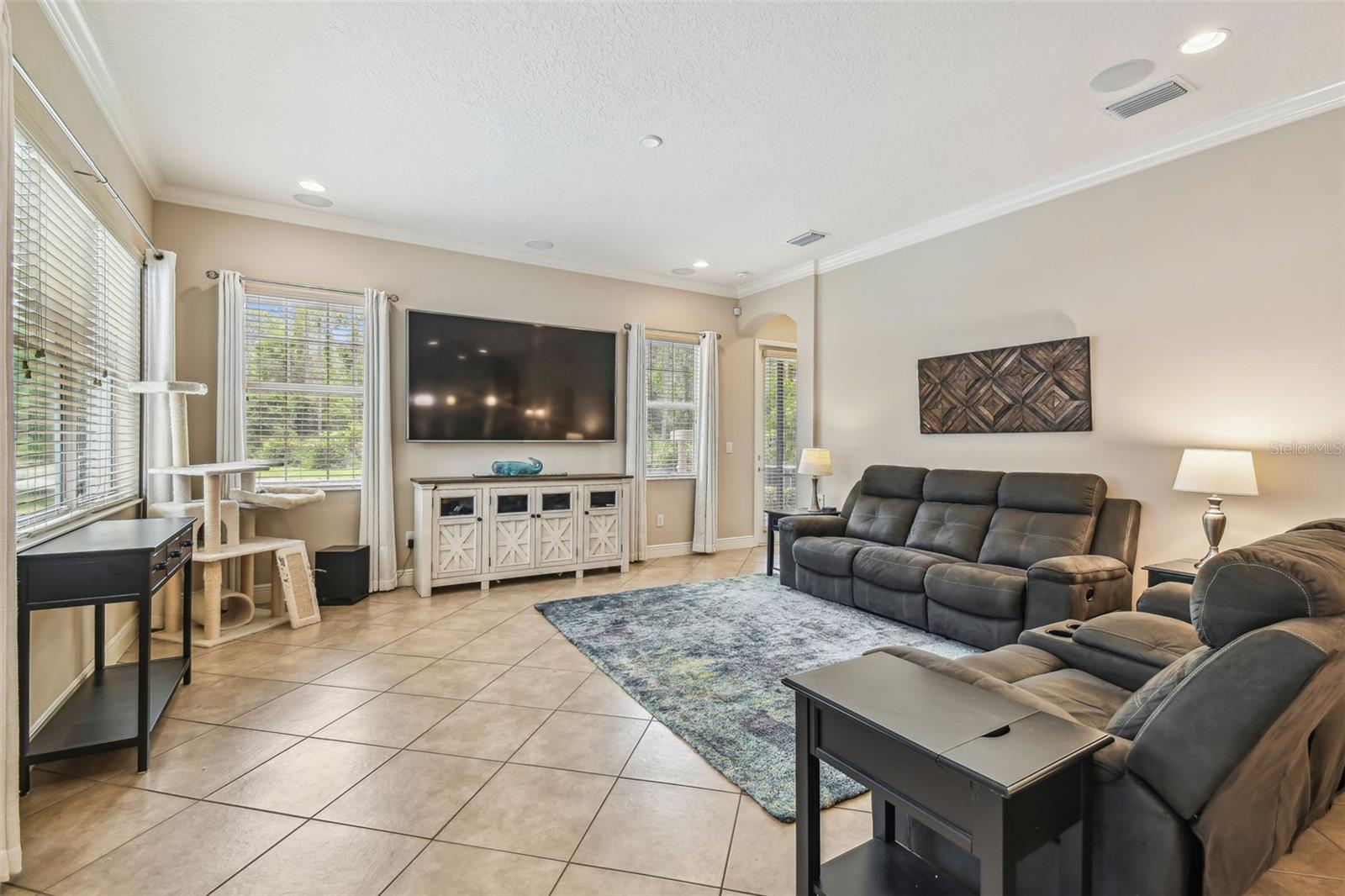 Image 16 of 55 For 32015 Summerglade Drive