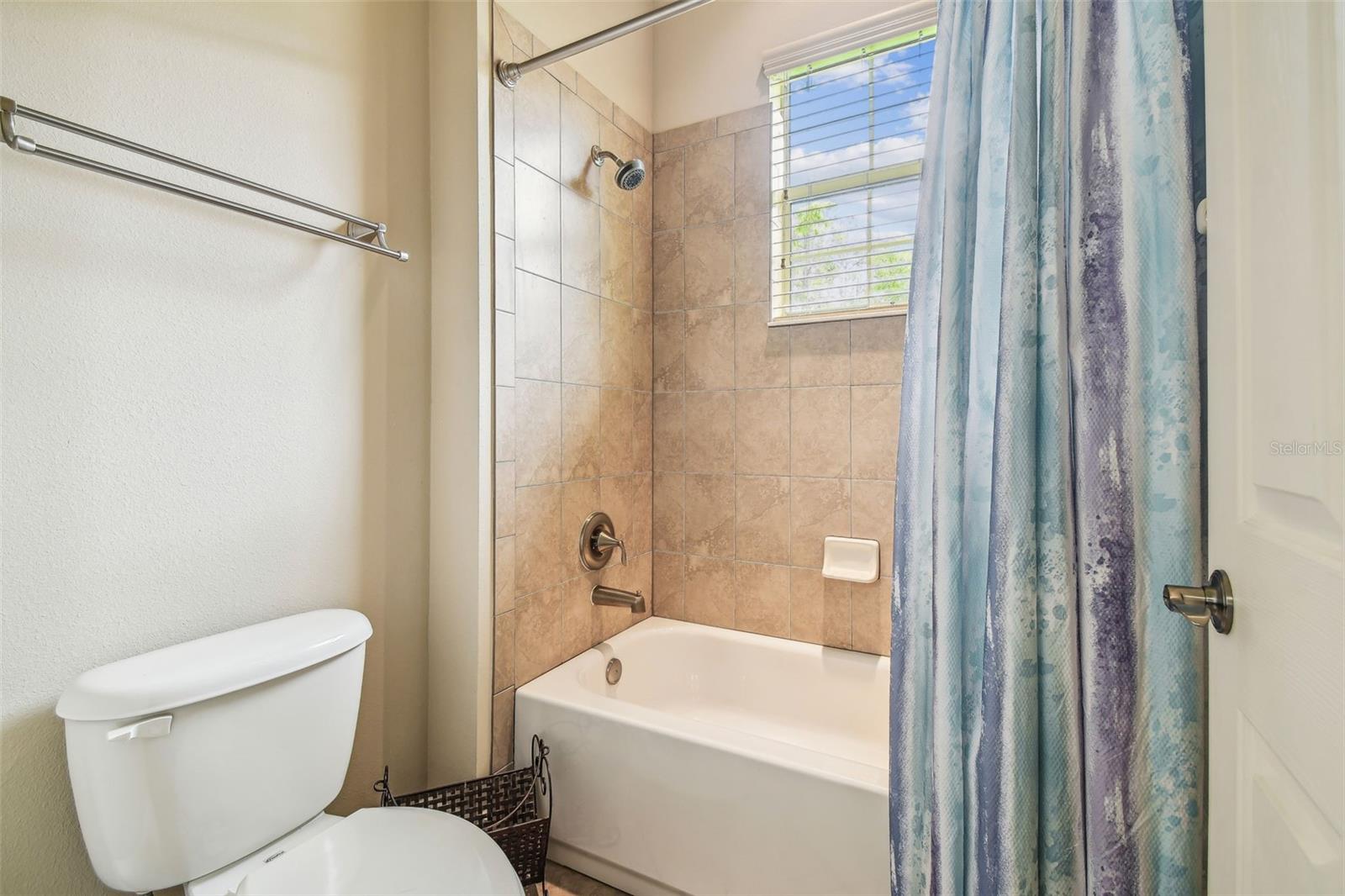 Image 31 of 55 For 32015 Summerglade Drive
