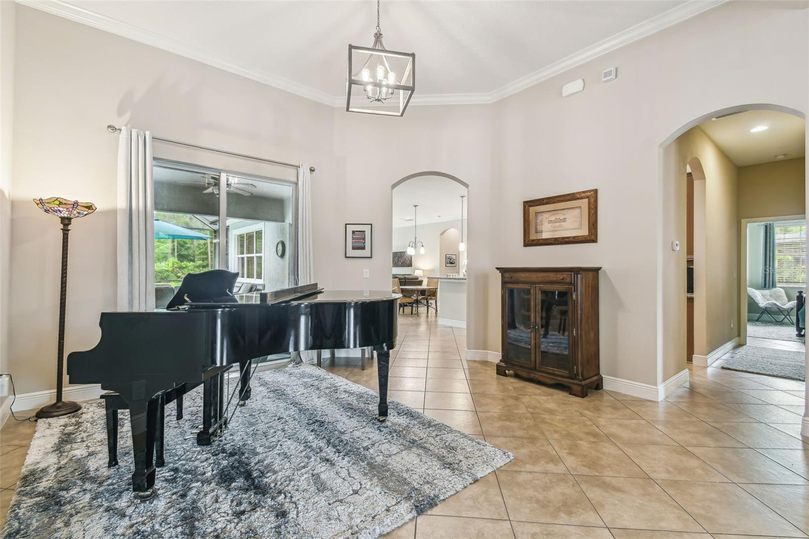 Image 8 of 55 For 32015 Summerglade Drive
