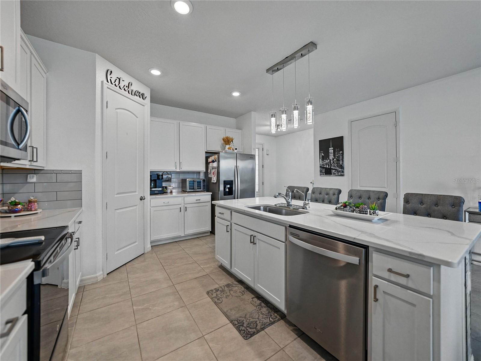 Image 12 of 58 For 11287 Cay Spruce Way