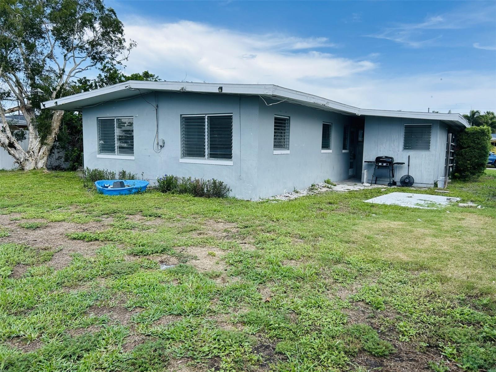 Image 13 of 16 For 2469 Trade Winds Drive