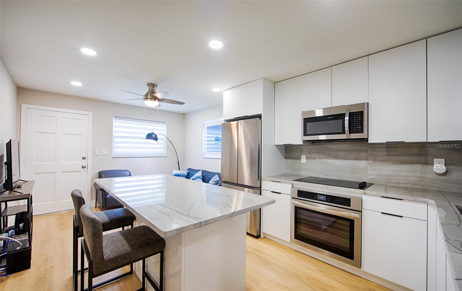 Details for 8567 Gulf Boulevard 27n, ST PETERSBURG, FL 33706