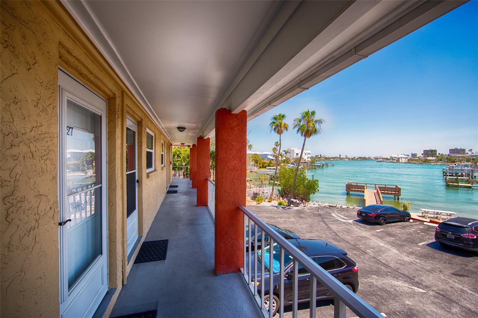 Image 13 of 21 For 8567 Gulf Boulevard 27n