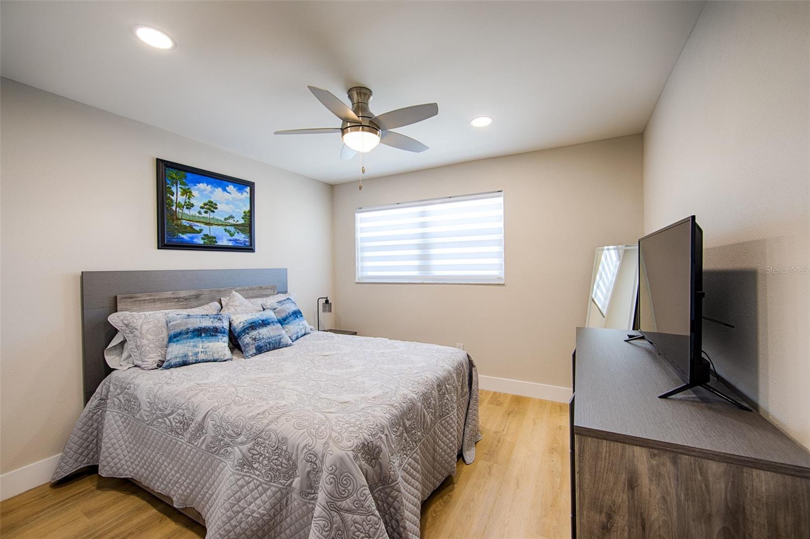 Image 7 of 21 For 8567 Gulf Boulevard 27n