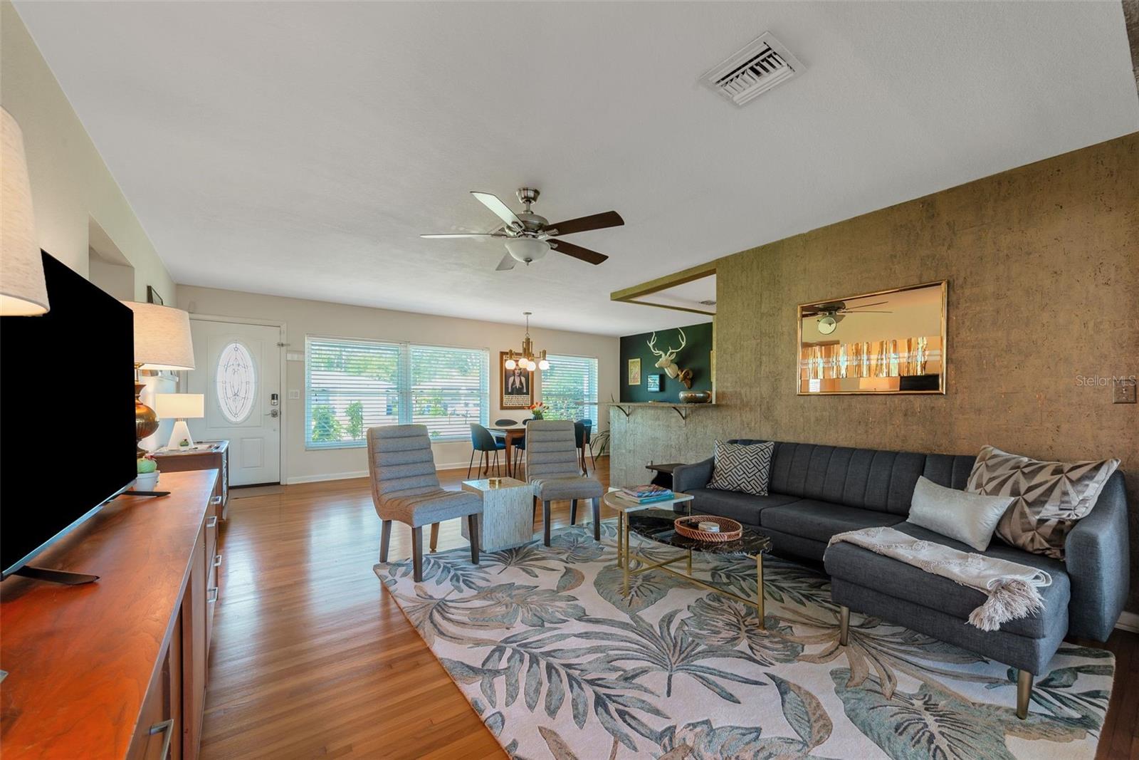 Image 8 of 41 For 1220 Magnolia Drive
