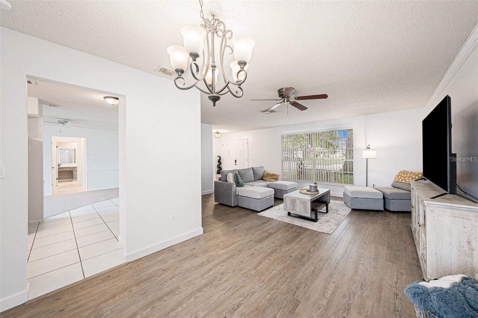 Image 11 of 35 For 13013 Sawmill Way