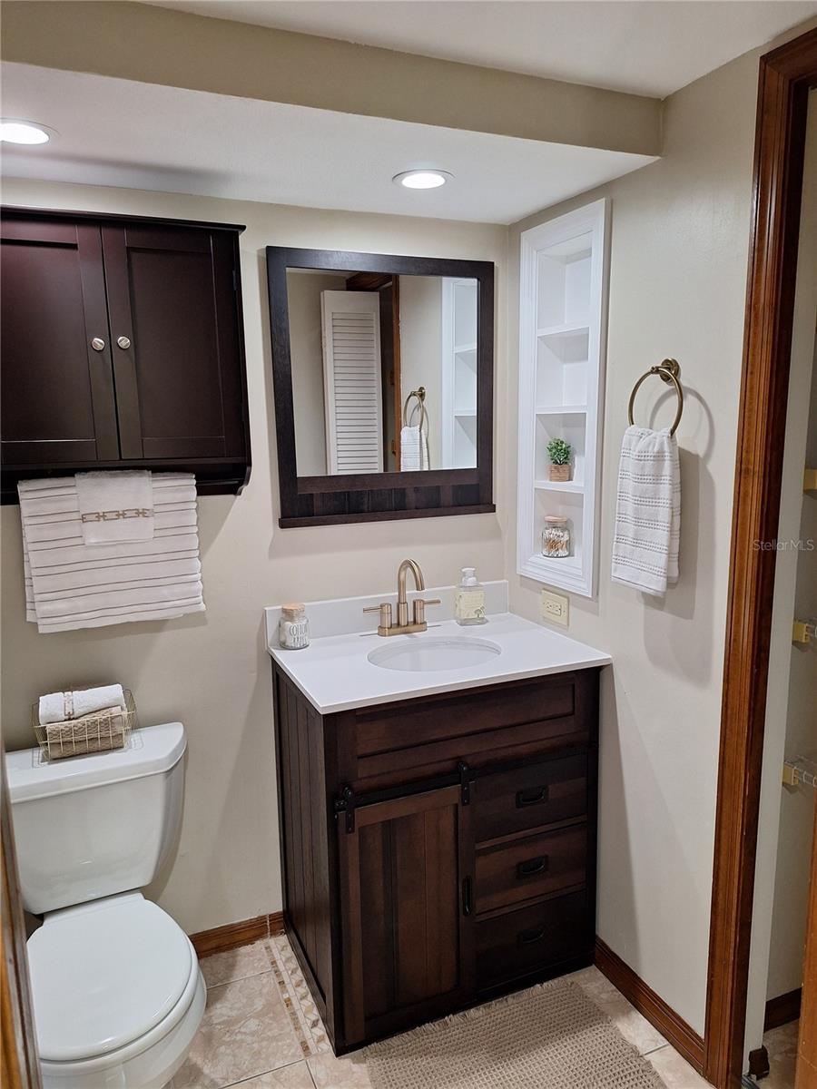 Image 6 of 60 For 3536 Countrybrook Lane 13