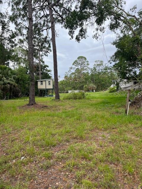 Listing photo id 9 for 2648 Grand Boulevard