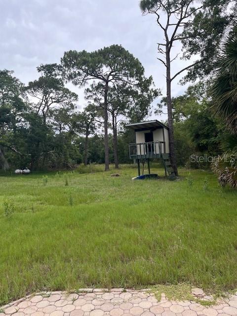 Listing photo id 10 for 2648 Grand Boulevard