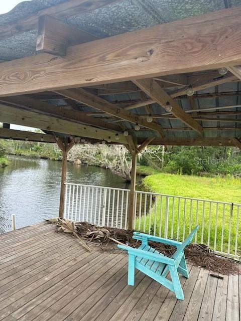 Listing photo id 5 for 2648 Grand Boulevard