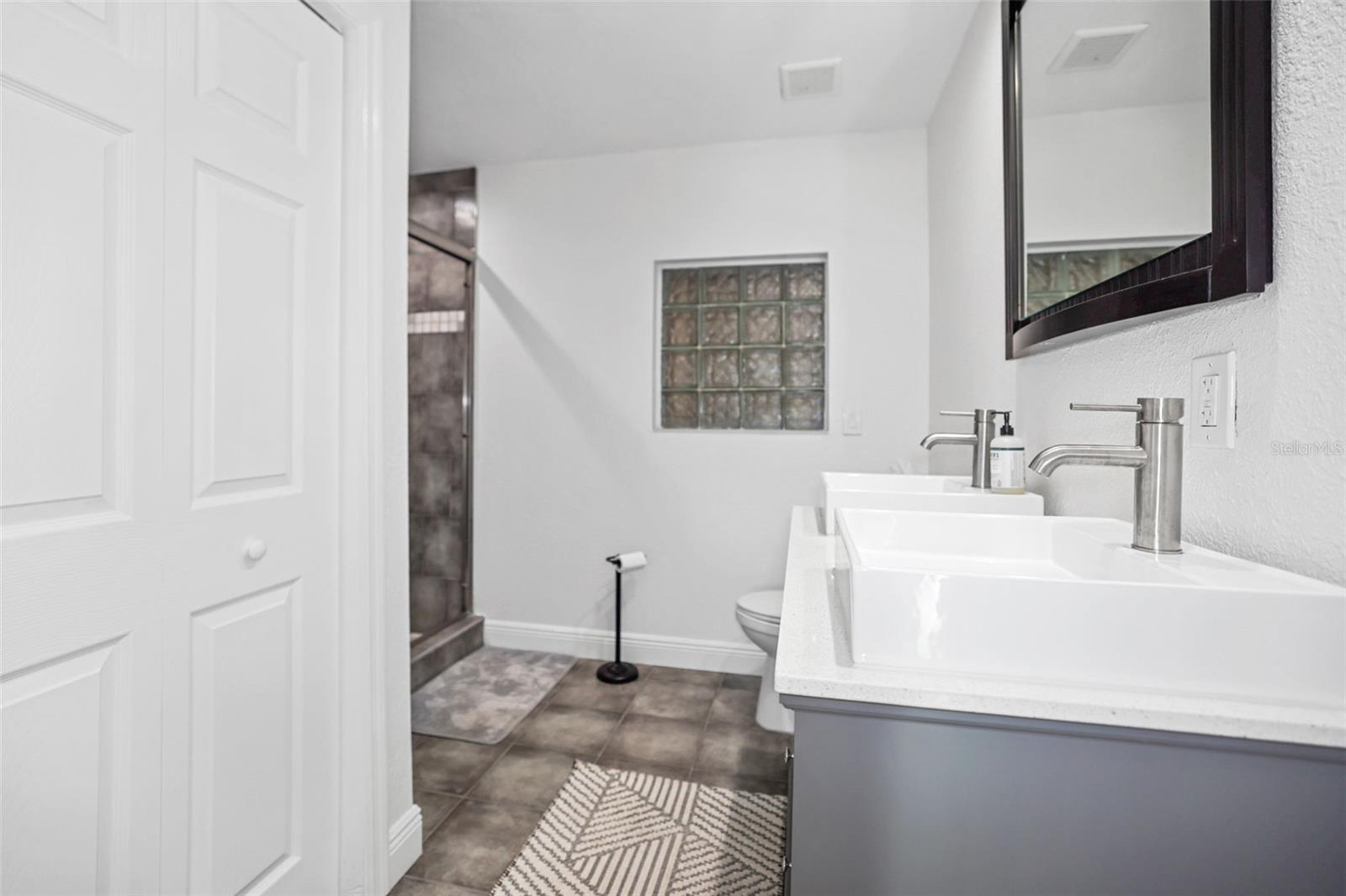 Image 13 of 60 For 4229 7th Avenue N