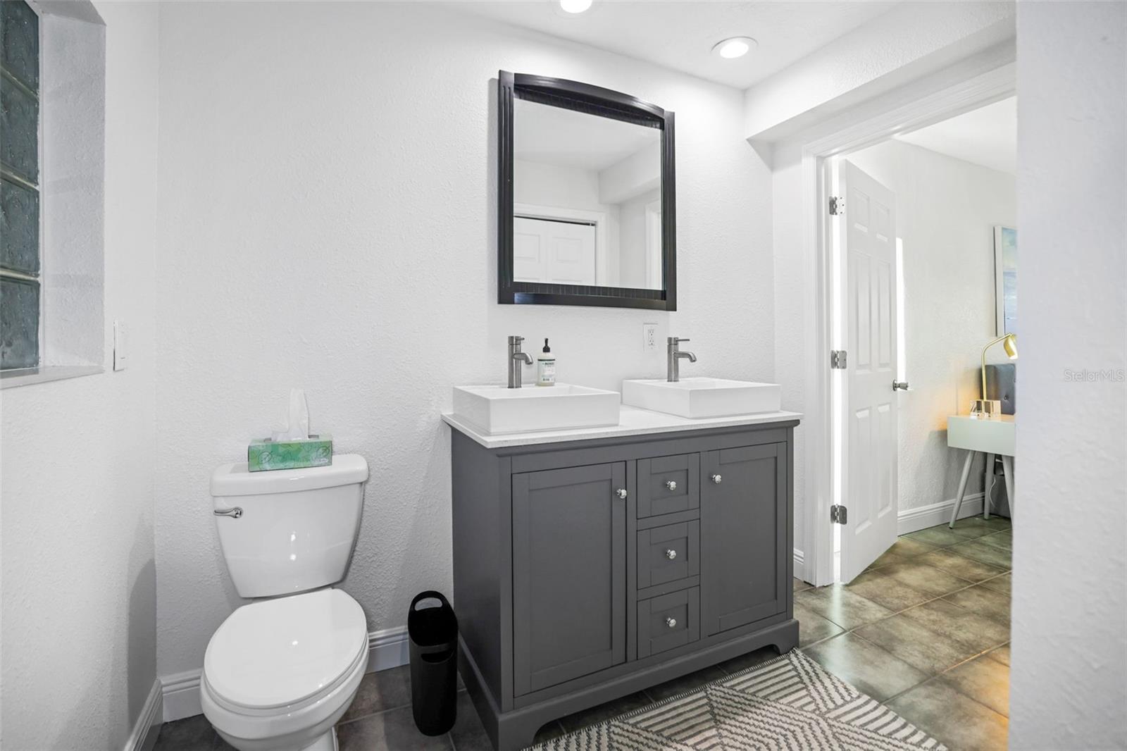 Image 15 of 60 For 4229 7th Avenue N