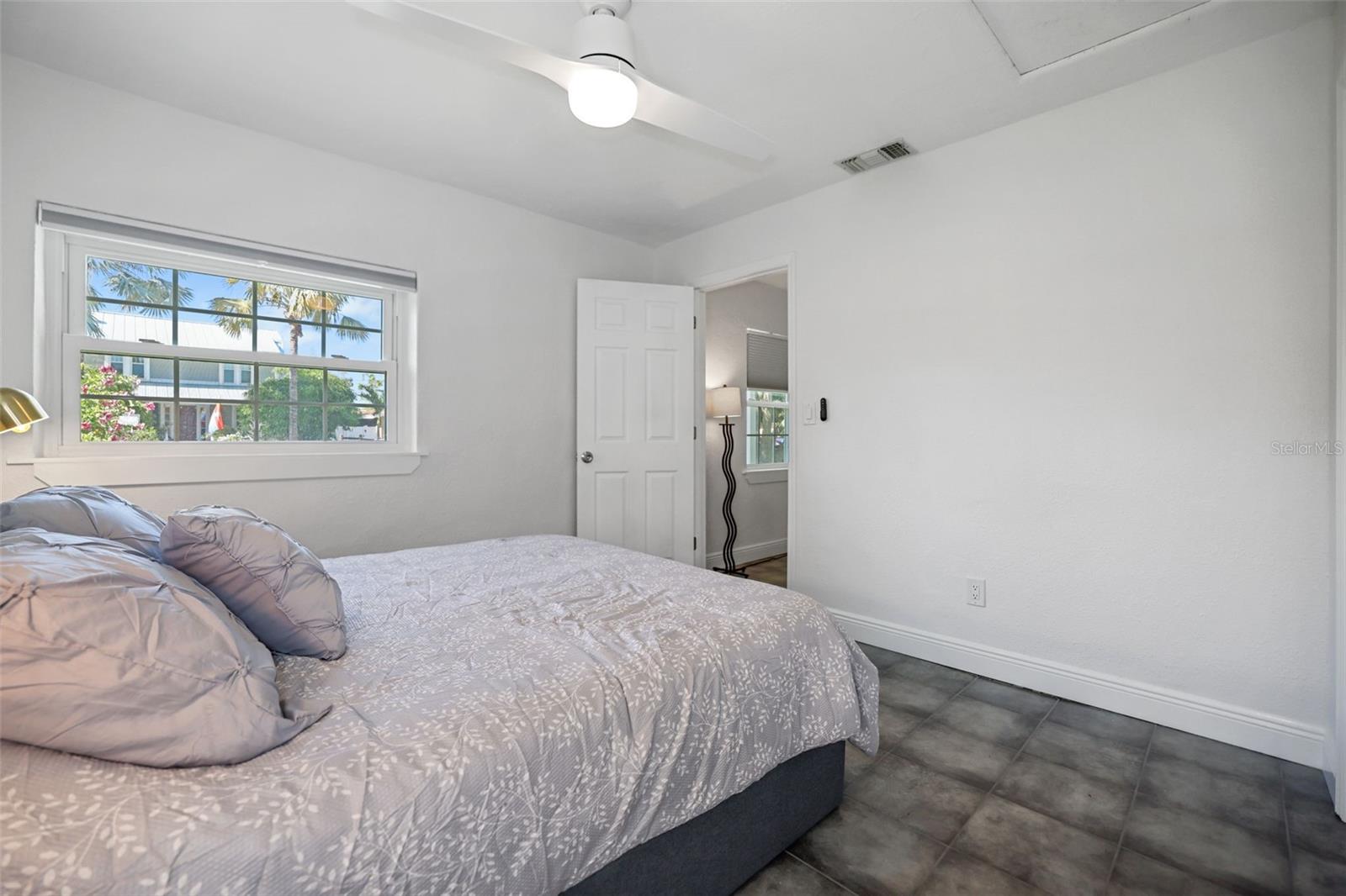 Image 22 of 60 For 4229 7th Avenue N