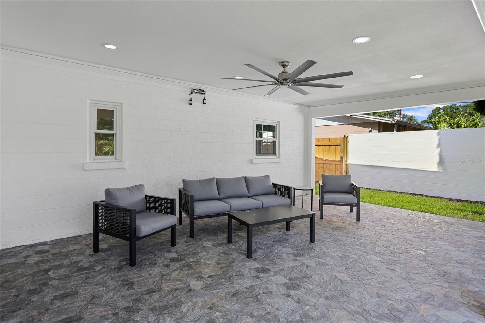 Image 9 of 60 For 4229 7th Avenue N