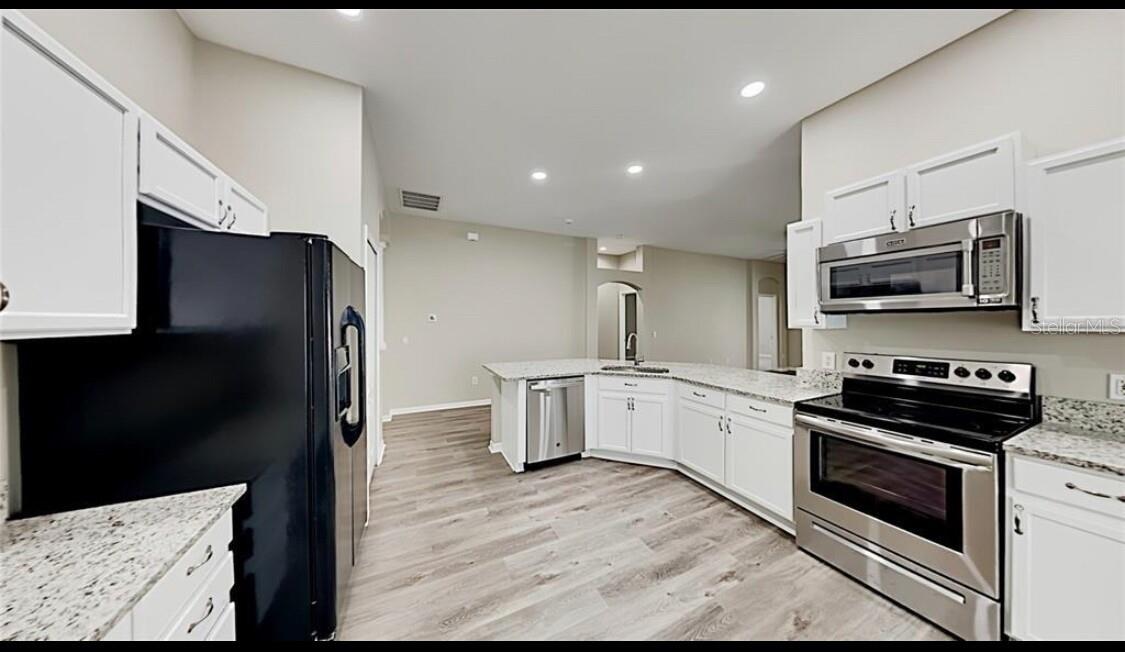 Image 3 of 20 For 616 Straw Lake Drive