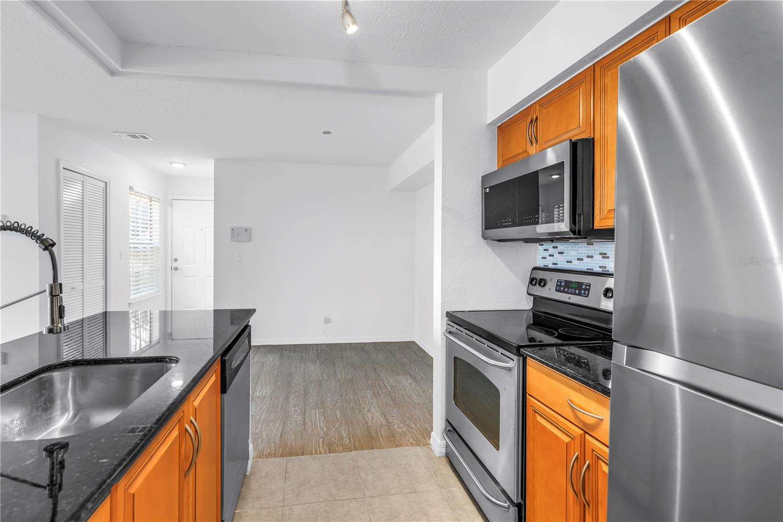 Image 9 of 32 For 3305 Haviland Court 101