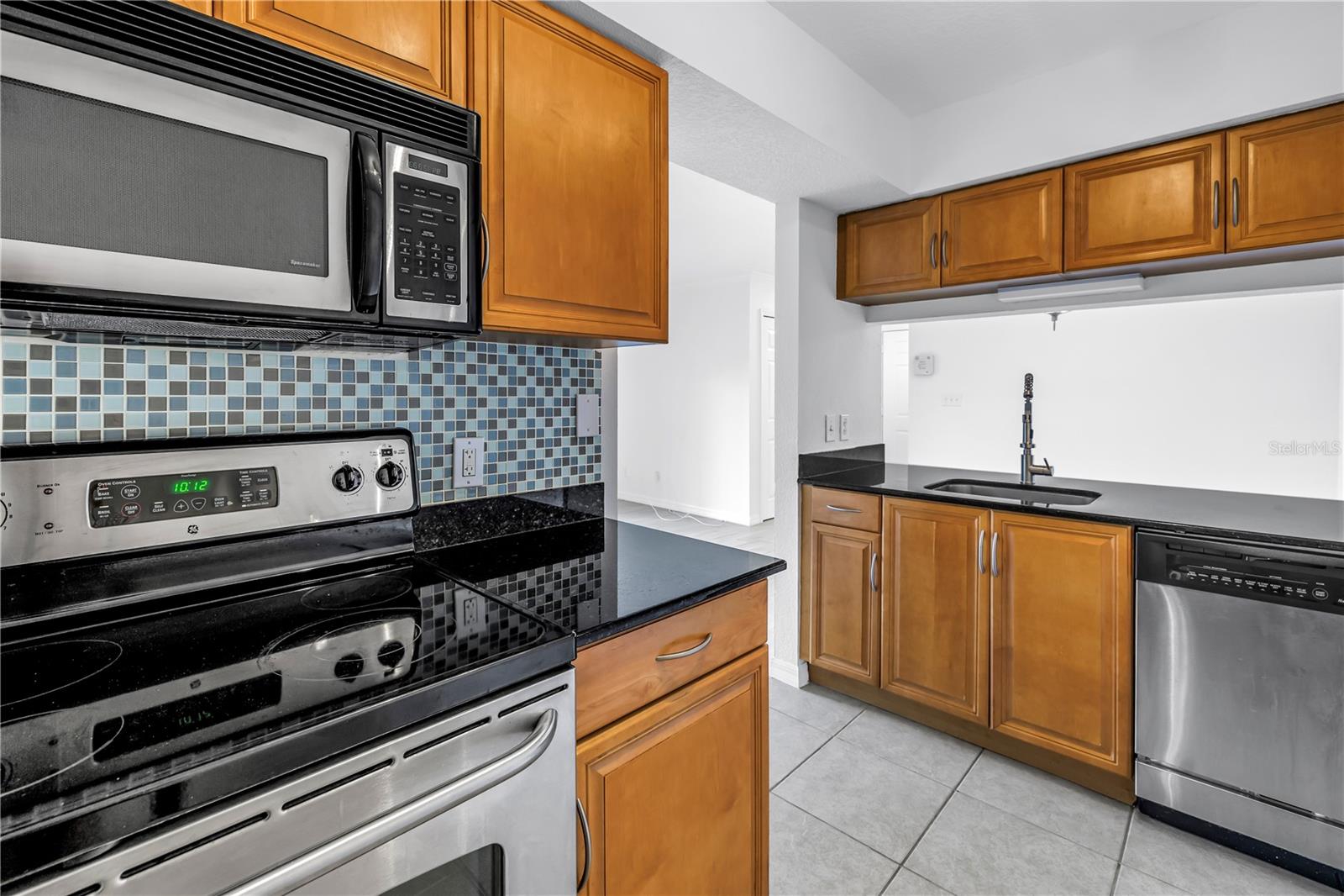 Image 10 of 22 For 3300 Haviland Court 103