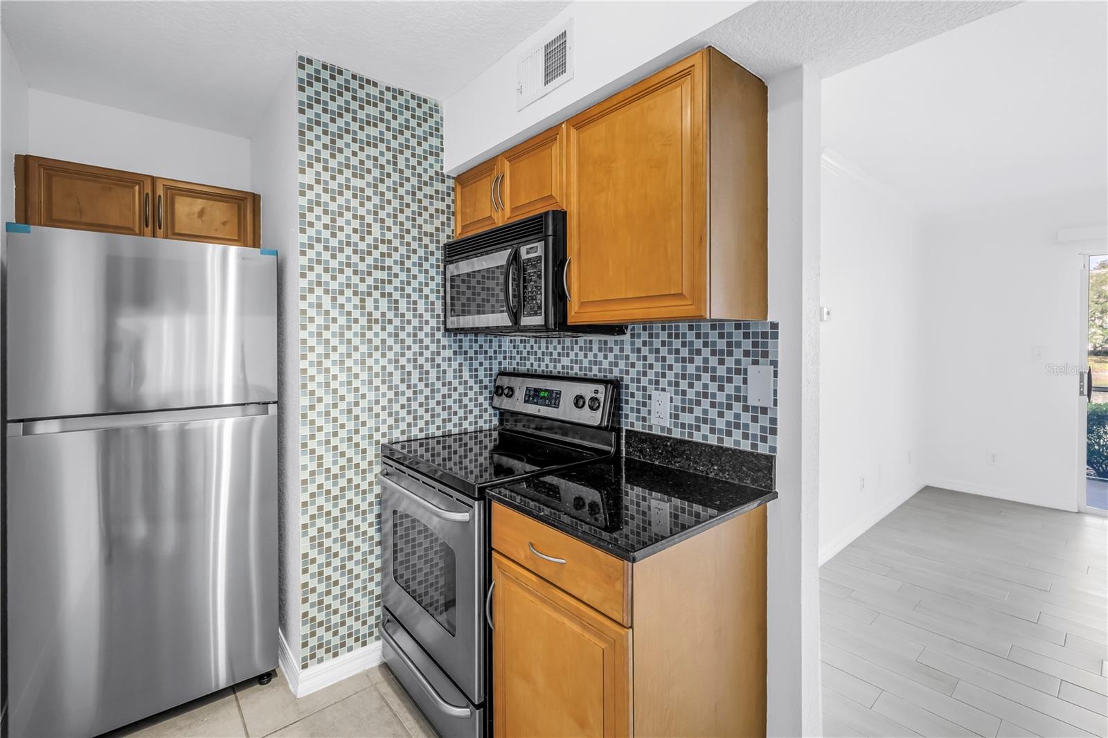 Image 9 of 22 For 3300 Haviland Court 103