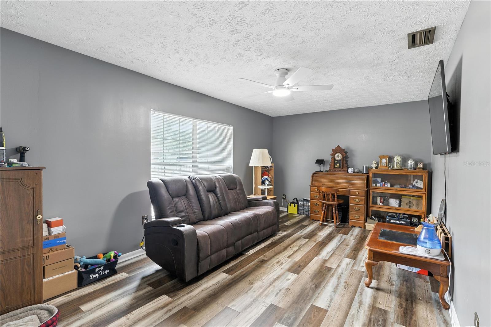 Image 19 of 72 For 37331 Hickory Hill Lane