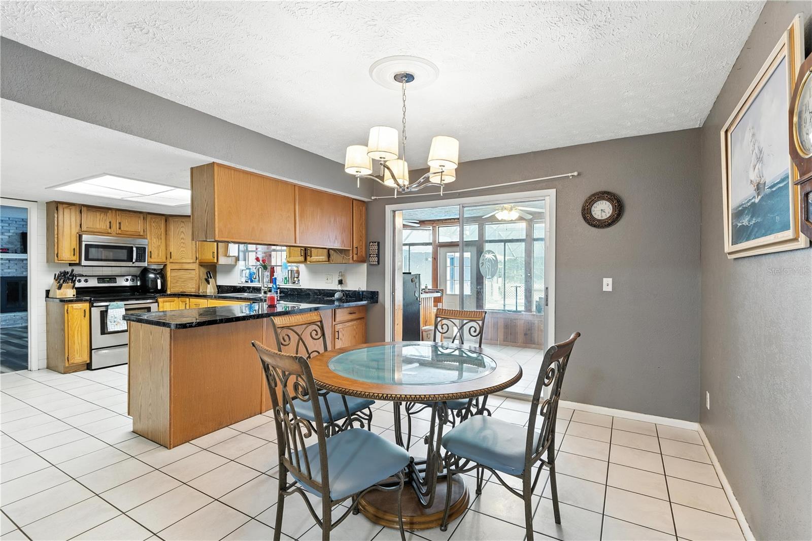 Image 21 of 72 For 37331 Hickory Hill Lane