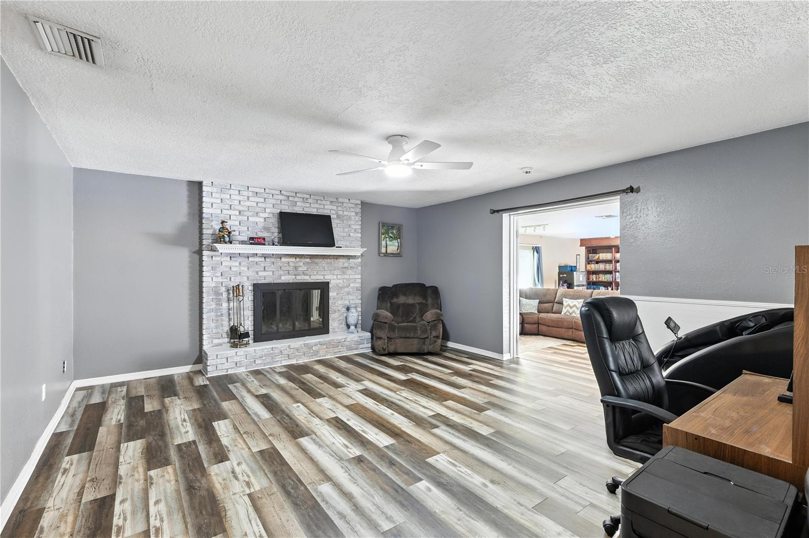 Image 29 of 72 For 37331 Hickory Hill Lane