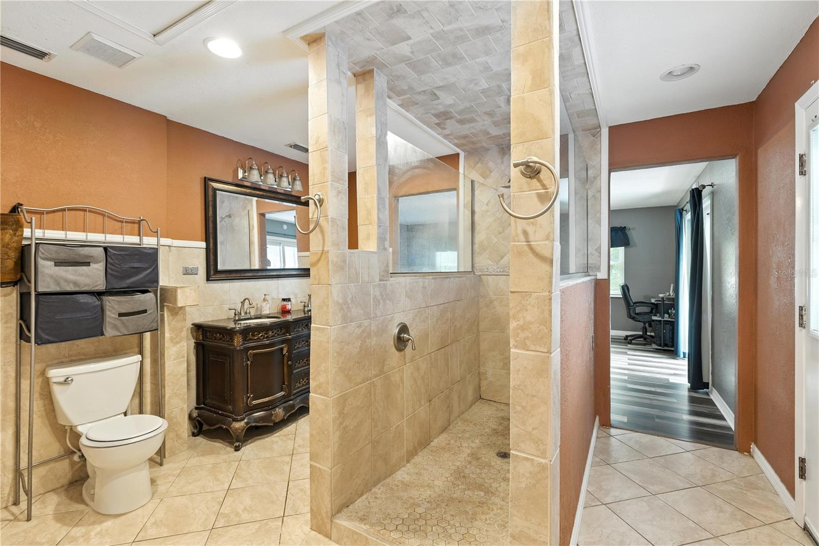 Image 39 of 72 For 37331 Hickory Hill Lane