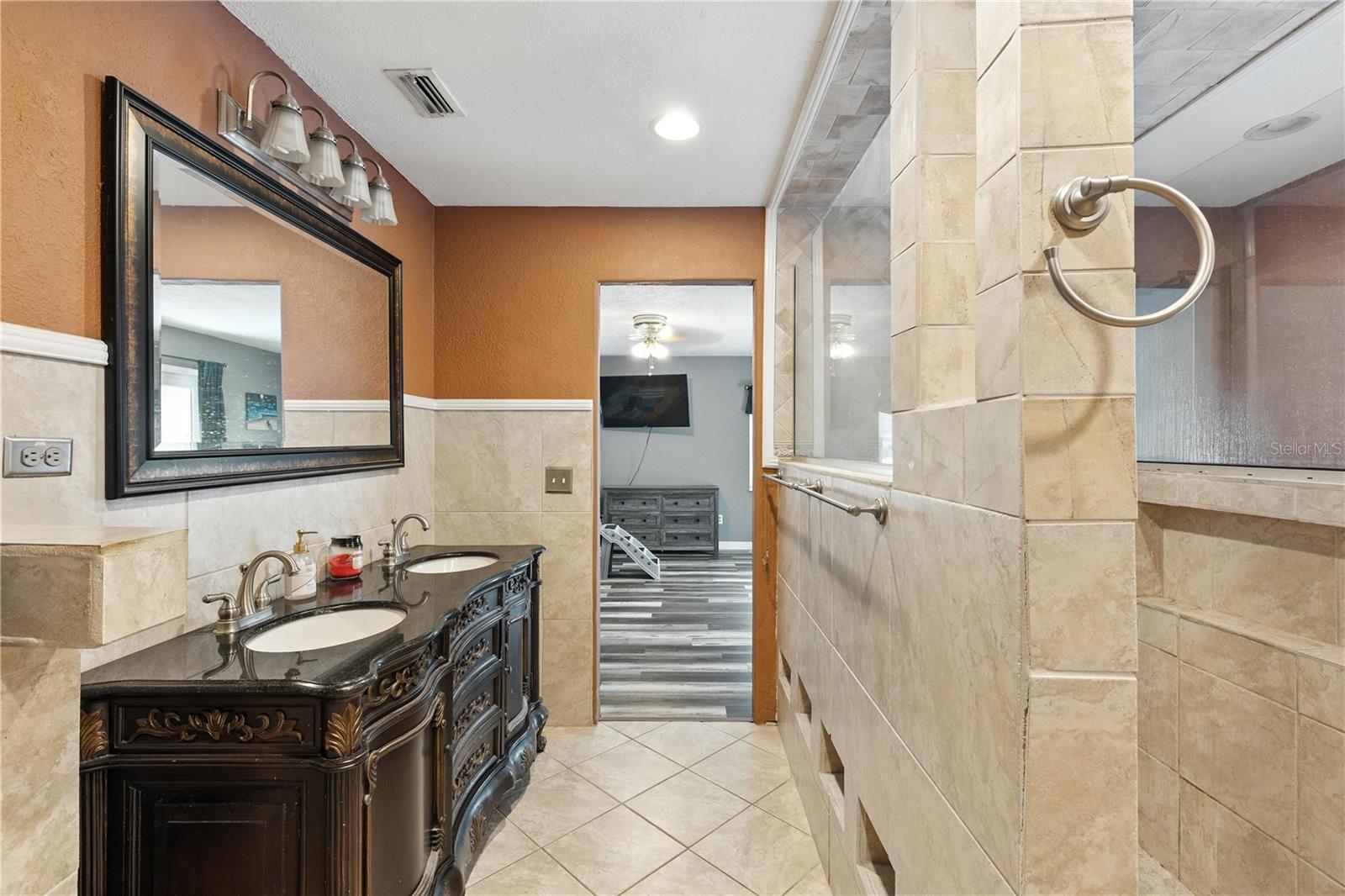 Image 43 of 72 For 37331 Hickory Hill Lane